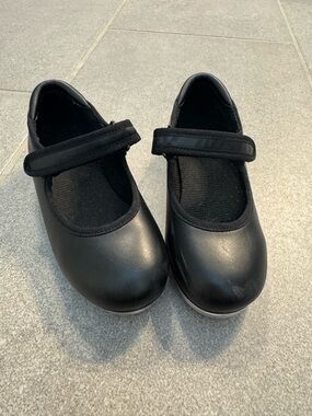 Black Mary Jane Kids Tap Shoes with Hook-and-Loop Strap